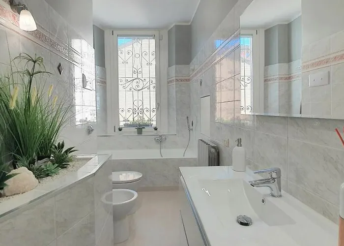 アパート Charming Station ミラノ