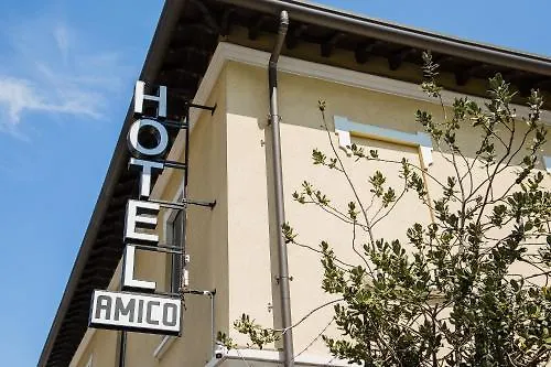 Hotel Amico Milano Certosa 酒店 *