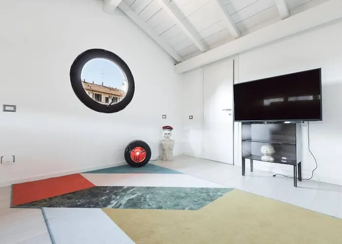 Apartmán Unique 4 Storey House On Naviglio 4bd, 4bt