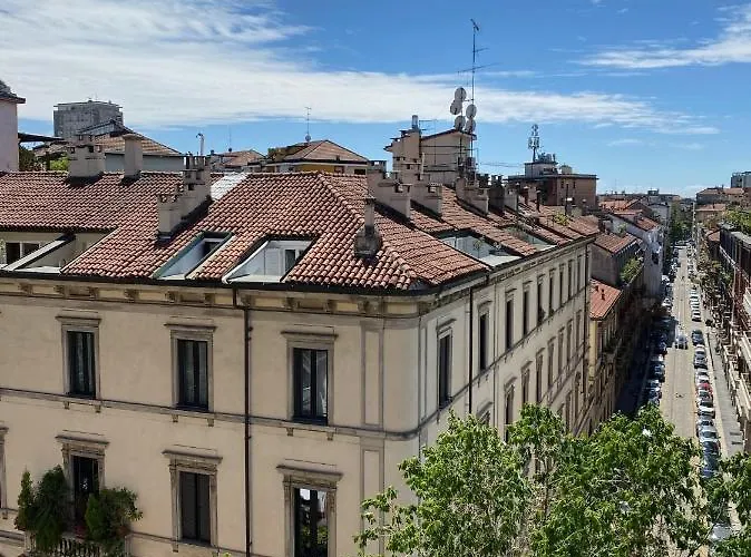 Sant'ambrogio With Charme Lägenhet