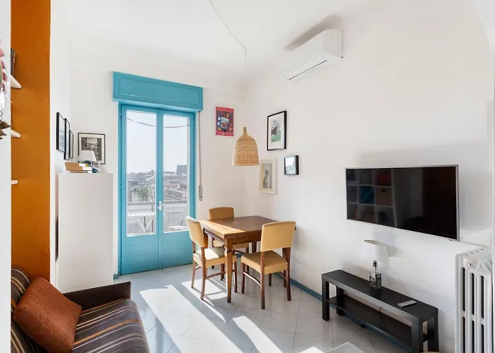 The Blue Nest With A View - 7th Floor- Via Palestrina Milão