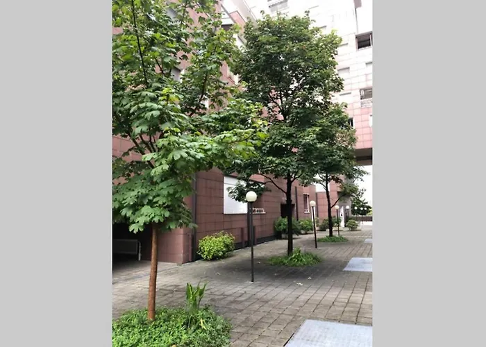 In - Bicocca Near Apartman