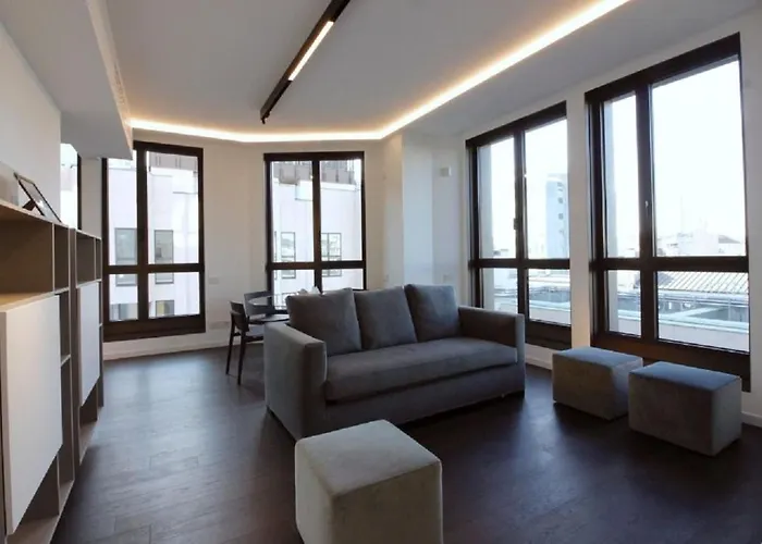 Number House - Number 11 * ميلان