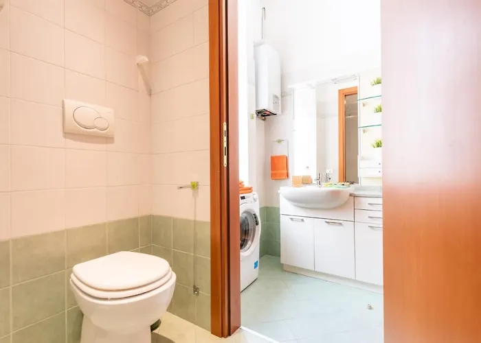 Kibilu - Piazzale Archinto - Stazione Garibaldi - Zona Isola ميلان