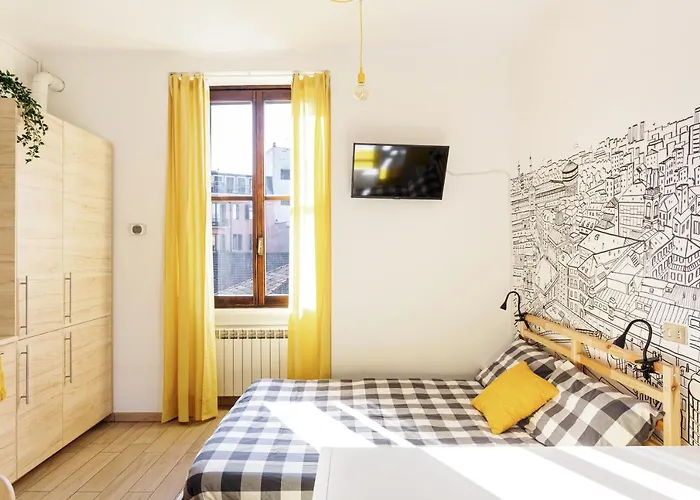 A Yellow Touch - Modern In Isola Apartamento