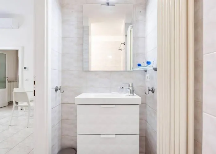 Isola And Zara Comfortable