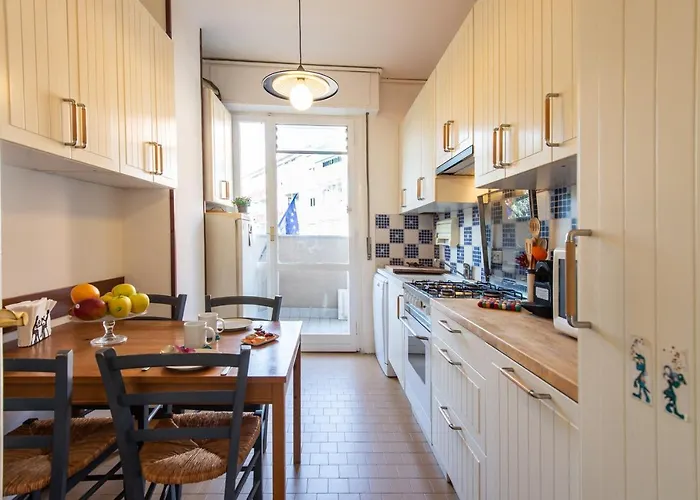 Milano Guest House Konukevi Milano