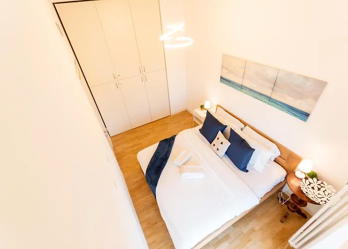 Due Passi Da Stazione Coffee + Wifi