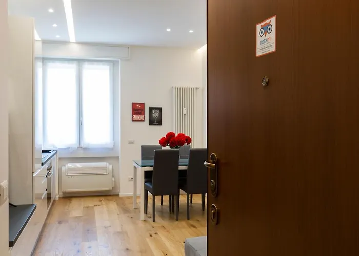 House San Cristoforo M4 * Milano