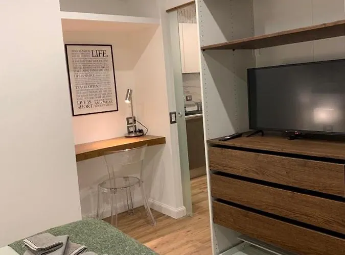 Elegant In Center Milano