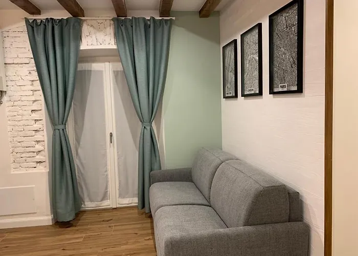 Elegant In Center Daire