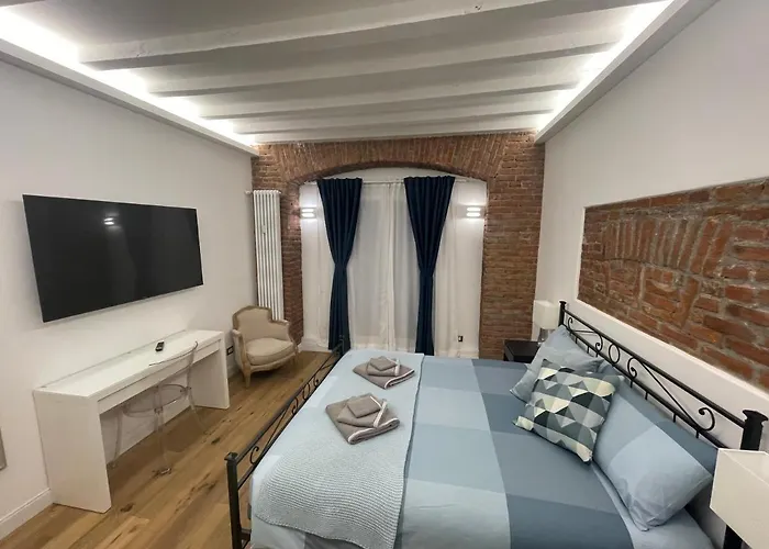 Luxury In Center