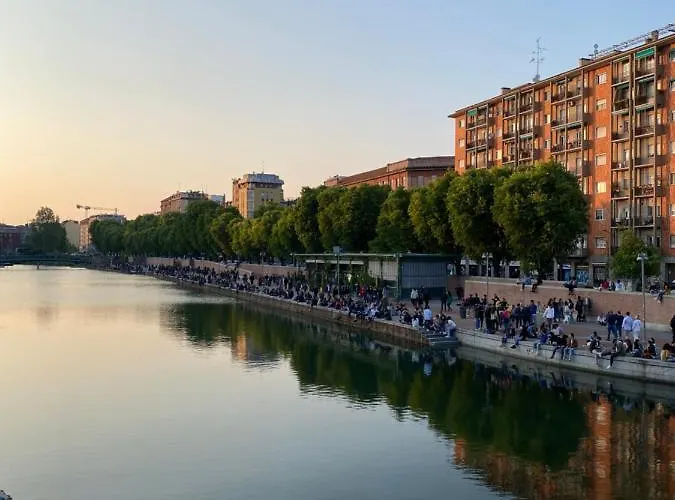 Apartament La Mansarda Sui Navigli Mediolan