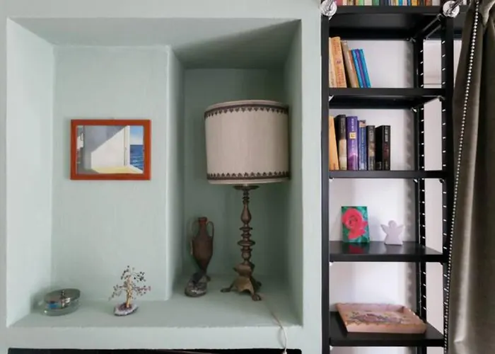 Apartment Guesthost - Porta Ticinese Balcony Milan