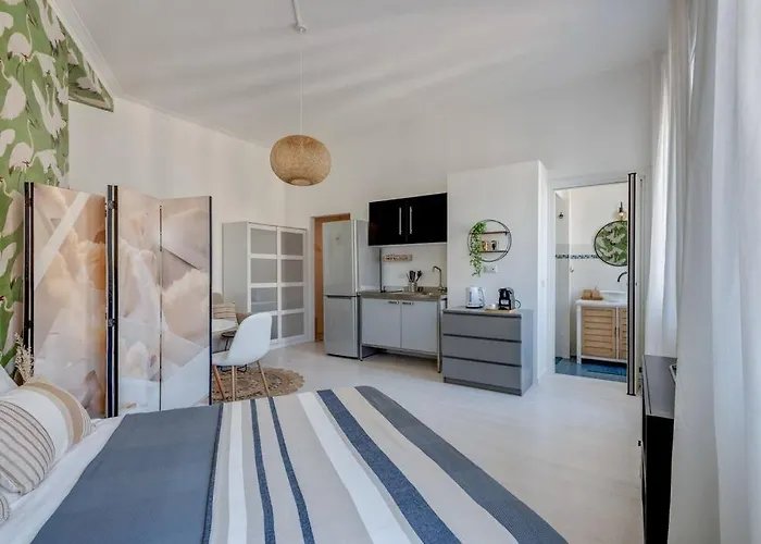 Easylife - - Seveso 44 - Milán