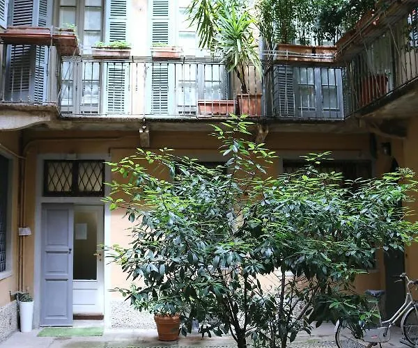Historical Center Montenapoleone Loft Apartmán Milán