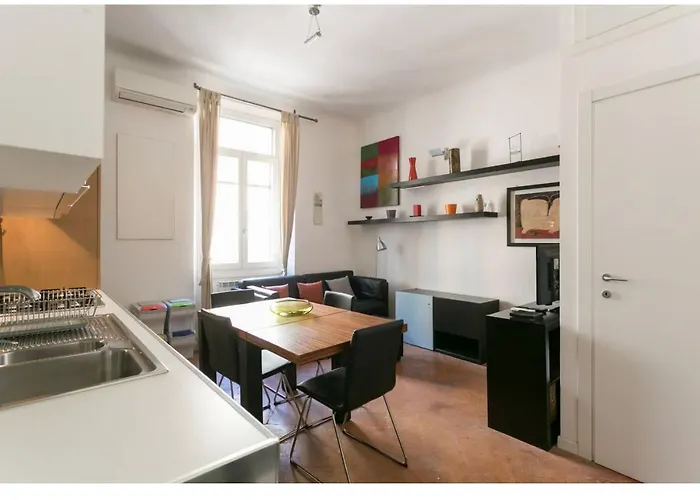 Splendido Bilocale In Via Orti - A Pochi Metri Dal Policlinico Milano