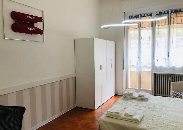 Spacious Near Centrale-loreto-duomo