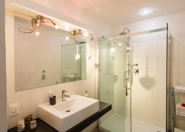 Queen Of Brera - San Marco 1 아파트 *