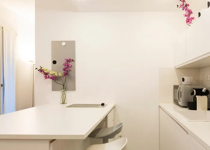 Queen Of Brera - San Marco 1 *