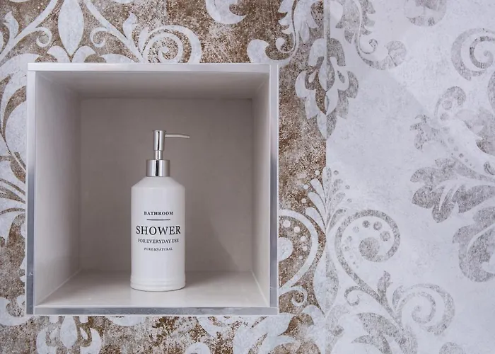 Enjoy Duomo - Flavio Baracchini 9 - 4* Milán