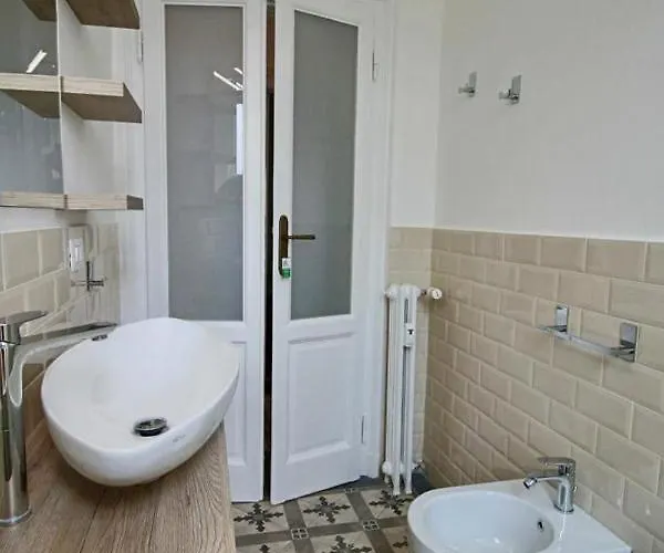 Apartamento Lacaralele1 *