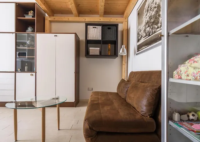Apartment Charming Nest In The Heart Of Milano-isola *