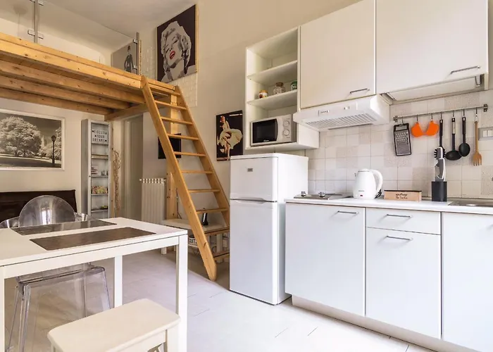 Apartment Charming Nest In The Heart Of Milano-isola Mailand