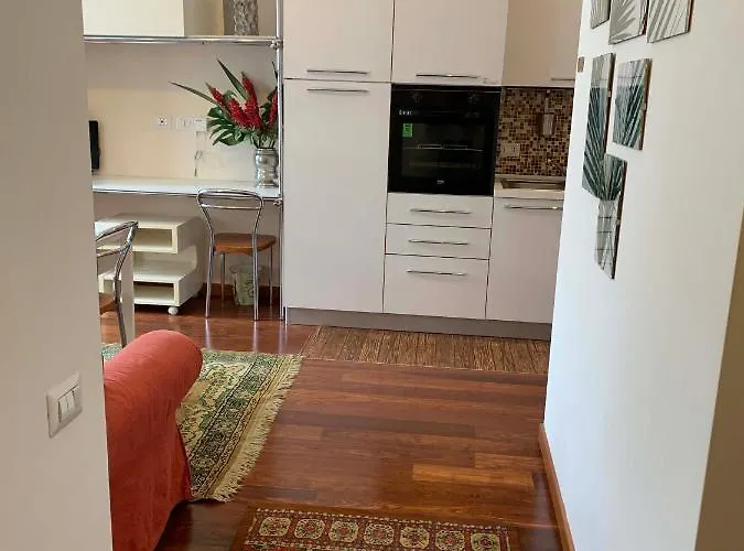 Bilocale Appena Ristrutturato - Stazione 米兰