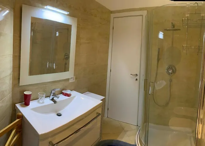 Bilocale Appena Ristrutturato - Stazione 公寓