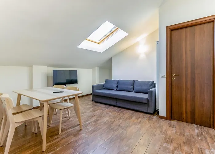 Alessia's Flat - Affori * Milánó