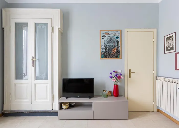 Hostmate - - Via Cantoni - Washington
