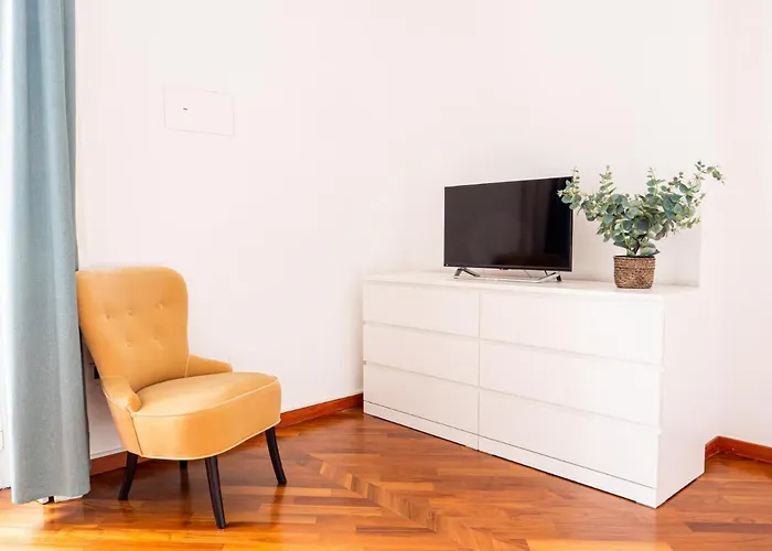 Appartamento Two-bedroom Near Corso Indipendenza