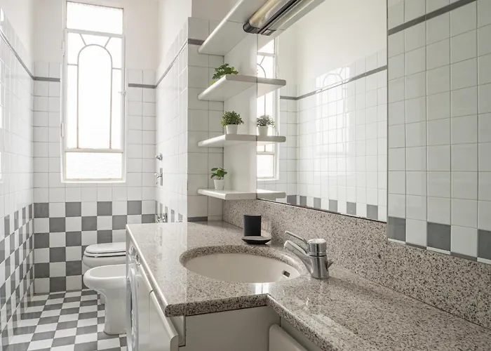 Two-bedroom Near Corso Indipendenza *