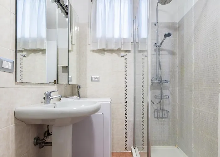 Apartment Charming Nest In The Heart Of Milano-isola *