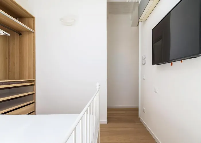 White Navigli Appartement *