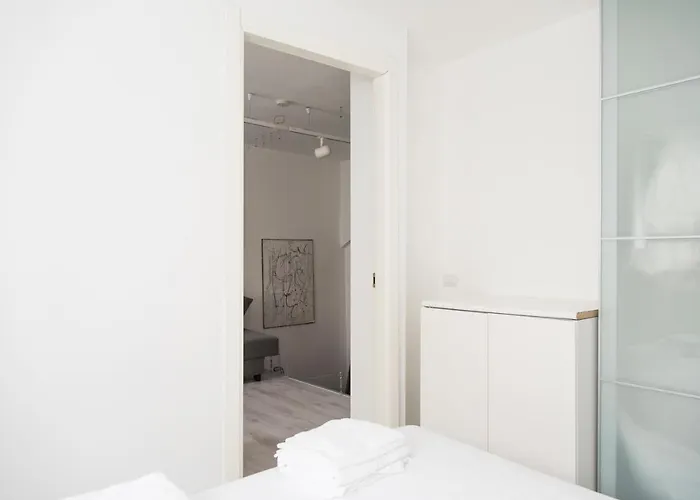 Apartament Youhosty - Tadino G 19 Mediolan