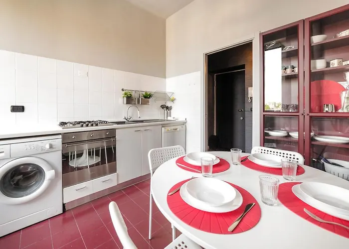 Guesthost - Isola District & Istria M5 Apt! Mediolan