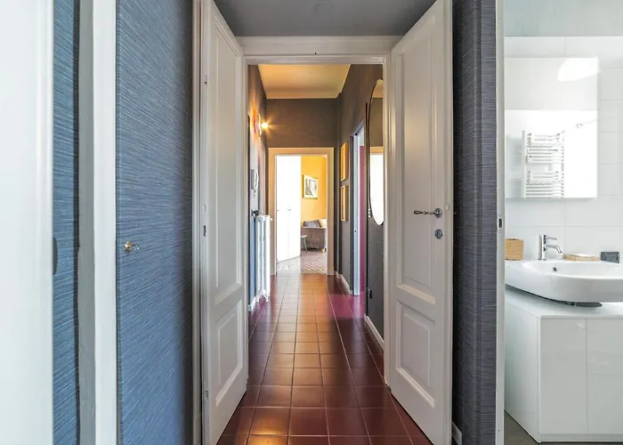 Guesthost - Isola District & Istria M5 Apt! * Mediolan