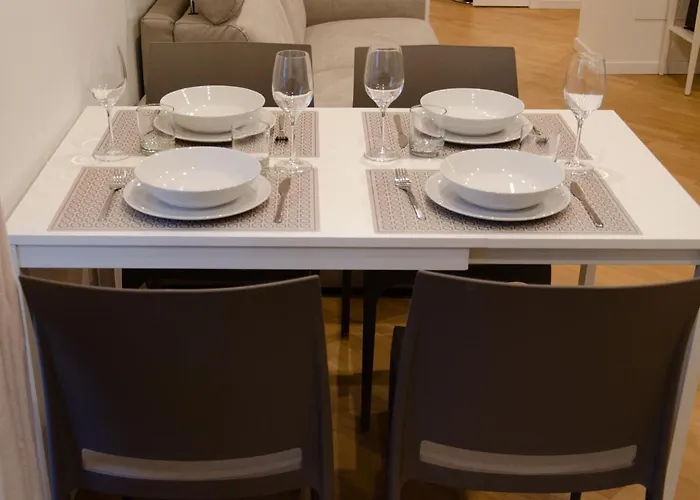 Magnoliaapartments - 5 Nirone Center *