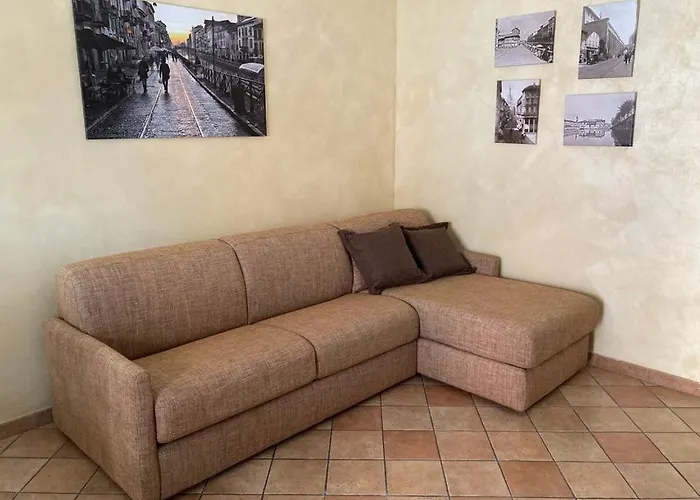 Guesthost - Darsena & Navigli Cosy Flat 公寓 *