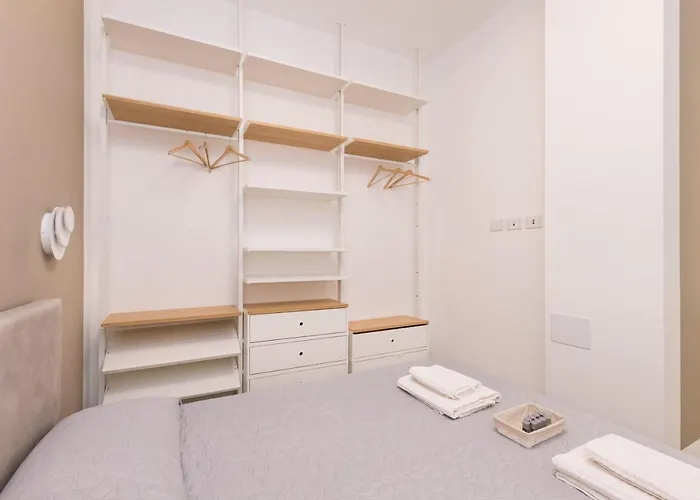 Magnoliaapartments - 18a Visconti Duomo Milánó