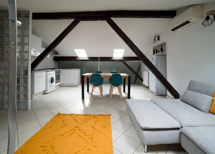 Hbhall Navigli 30 דירה