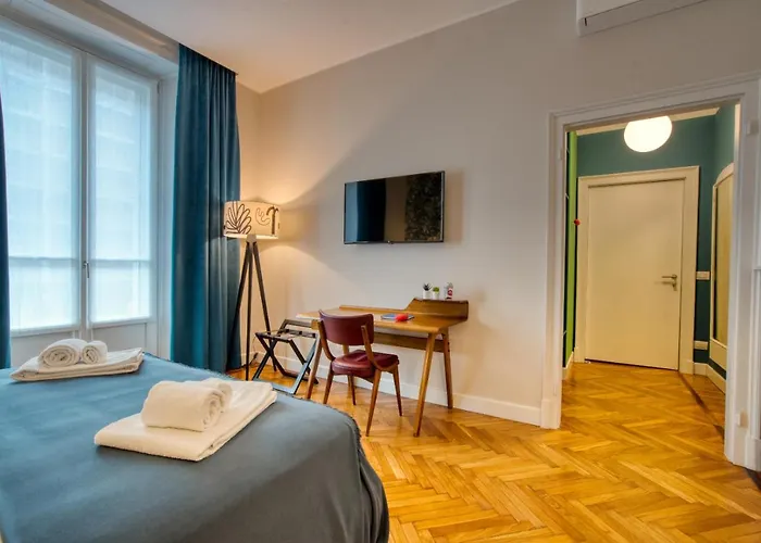 Guesthost - Dimora Claudia Luxury Affittacamere