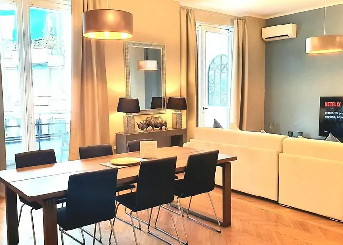 Heart Fashion District