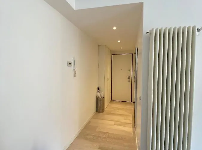 Bright & Spacious Near Navigli - Ponti * Milán