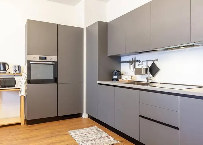 Lazzi - A.c. - Wi-fi - Flexyrent * Mediolan