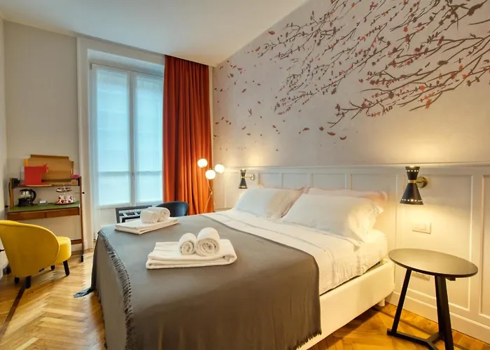 Guesthost - Dimora Claudia Luxury 3*