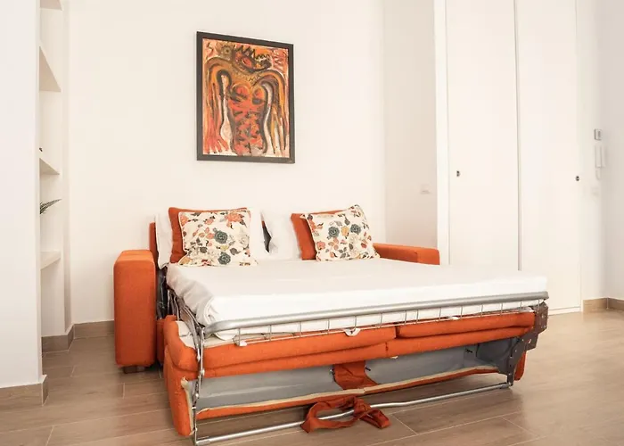 Apartment The Rent - Beautiful Two-bedroom Close To Cinque Giornate Square *