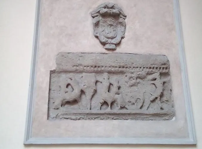 Lovely Piatti Duomo Milánó